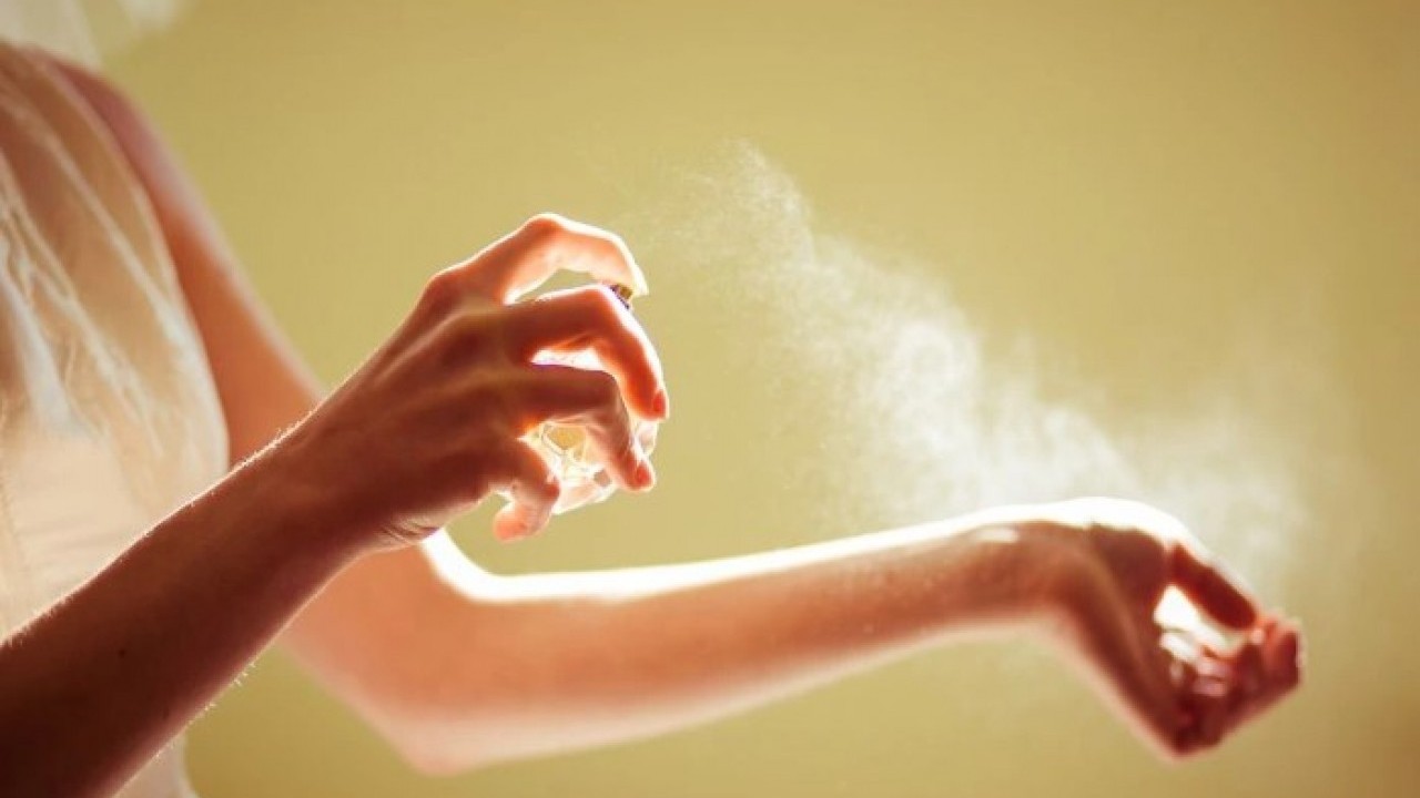 Foto - Deneyince farkını göreceksiniz! Parfümün kalıcılığını arttırmanın kolay yolu