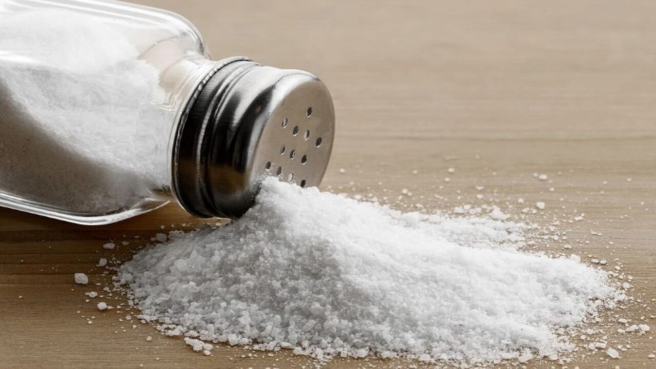 Foto - Deneyince farkını göreceksiniz! Salçaları küflenmeden korumanın doğal yolu açıklandı