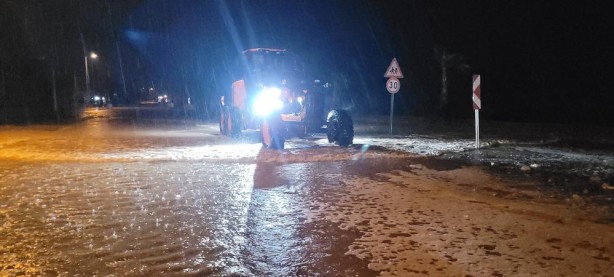 Foto - Deniz kara ile birleşti