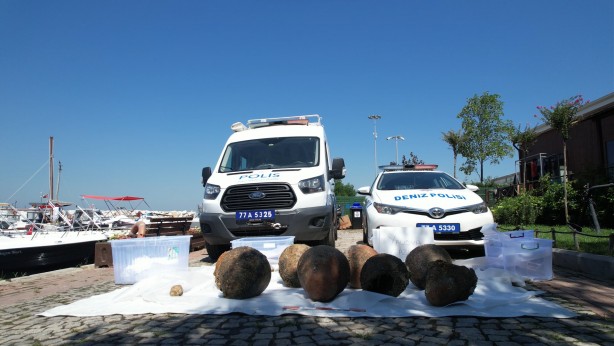 Foto - Deniz polisi Yalova açıklarında batık gemi buldu