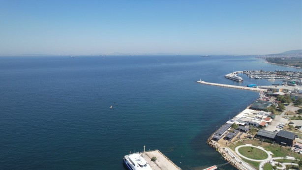 Foto - Deniz polisi Yalova açıklarında batık gemi buldu