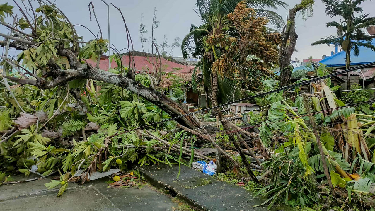 Foto - Deniz taşkınları, elektrik kesintileri, yıkım… Bualoi fırtınası Filipinler’i esir aldı