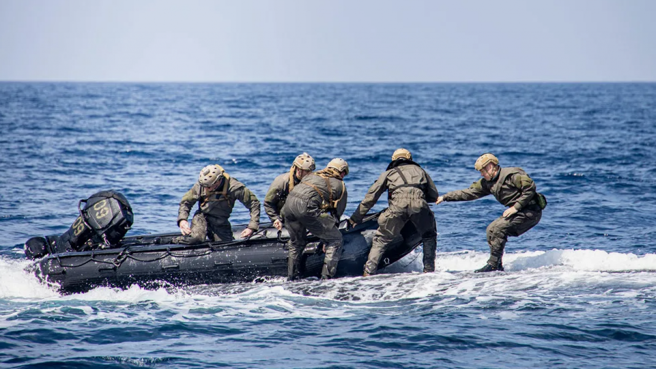 Foto - Deniz ve hava kuvvetlerine takviye yaptılar! Denizlerde çete avına çıktılar