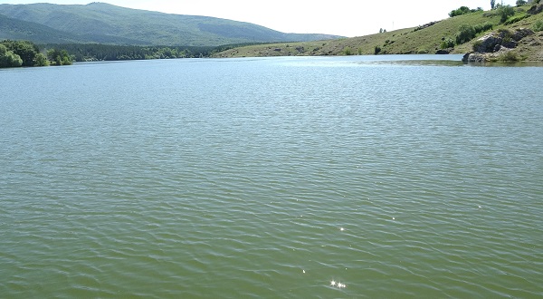 Deniz yok ama 'Tekne Turu' yapılıyor
