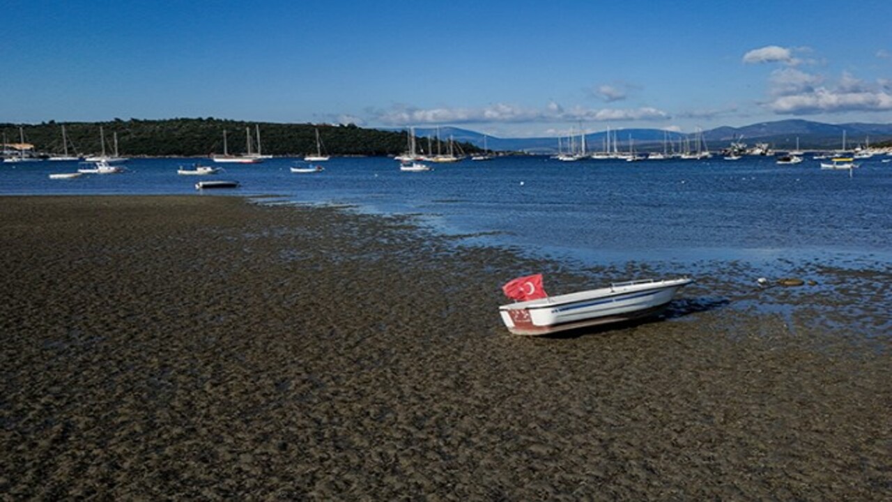 Foto - Denizde sır gibi geri çekilme! Değil balkanlar duyanlar bile ürküyor