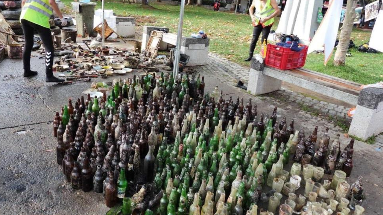 Foto - Denizden çıkan lastikler şoke etti