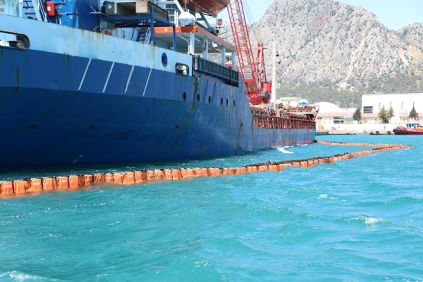 Foto - Denizi kirleten gemiye 1,5 milyon lira ceza