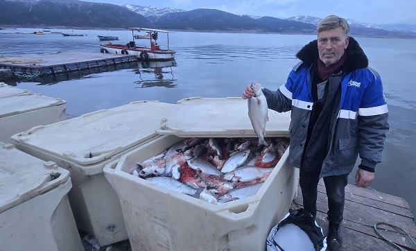 Foto - Denizi olmayan il, dünyaya somon ihraç ediyor