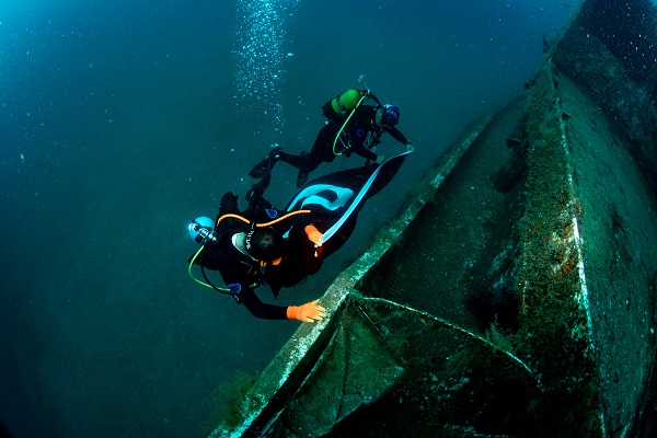 Foto - Denizin altında Türk bayrağı açıldı