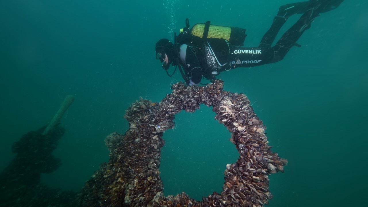 Foto - Denizin dibinde sessiz tanıklık! Karadeniz’de batırılan Nazi denizaltılarından görüntüler… 