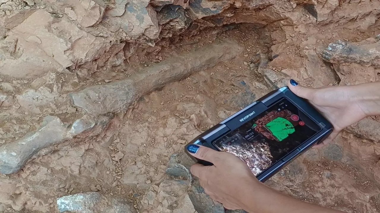 Foto - Denizli’de, kazmayı vurdukça fışkırdı! Dünya tarihine geçecek cinsten