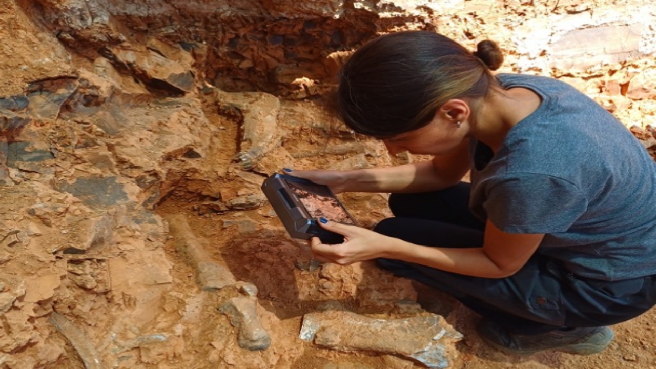 Denizli’de, kazmayı vurdukça fışkırdı! Dünya tarihine geçecek cinsten