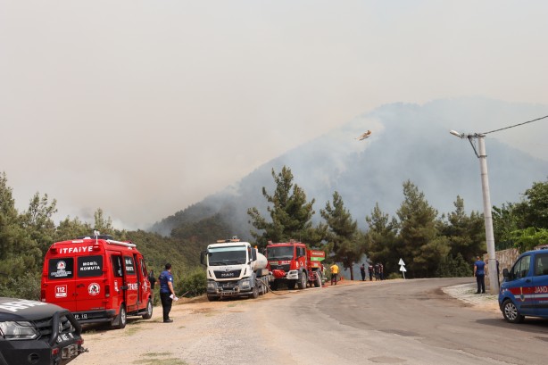 Foto - Denizli’deki orman yangınından görüntüler geldi