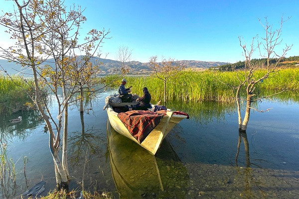 Foto - Denizsiz kentin balıkçı çifti