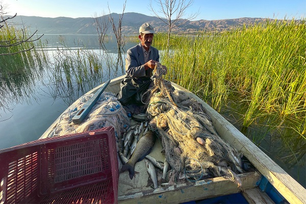 Foto - Denizsiz kentin balıkçı çifti