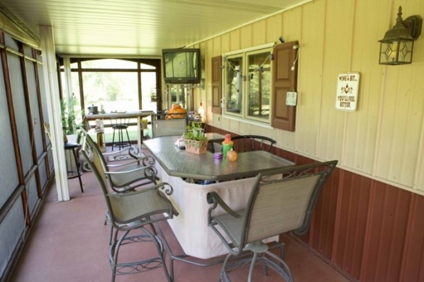 Foto - Depo gibi gözüküyor ama gerçek çok farklı!