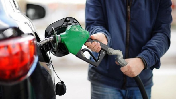Foto - Depolarınızı fulleyin! Tatil öncesi araç sahiplerini üzecek haber... İşte aylar sonra eşitlenen motorin ve benzin güncel fiyatları