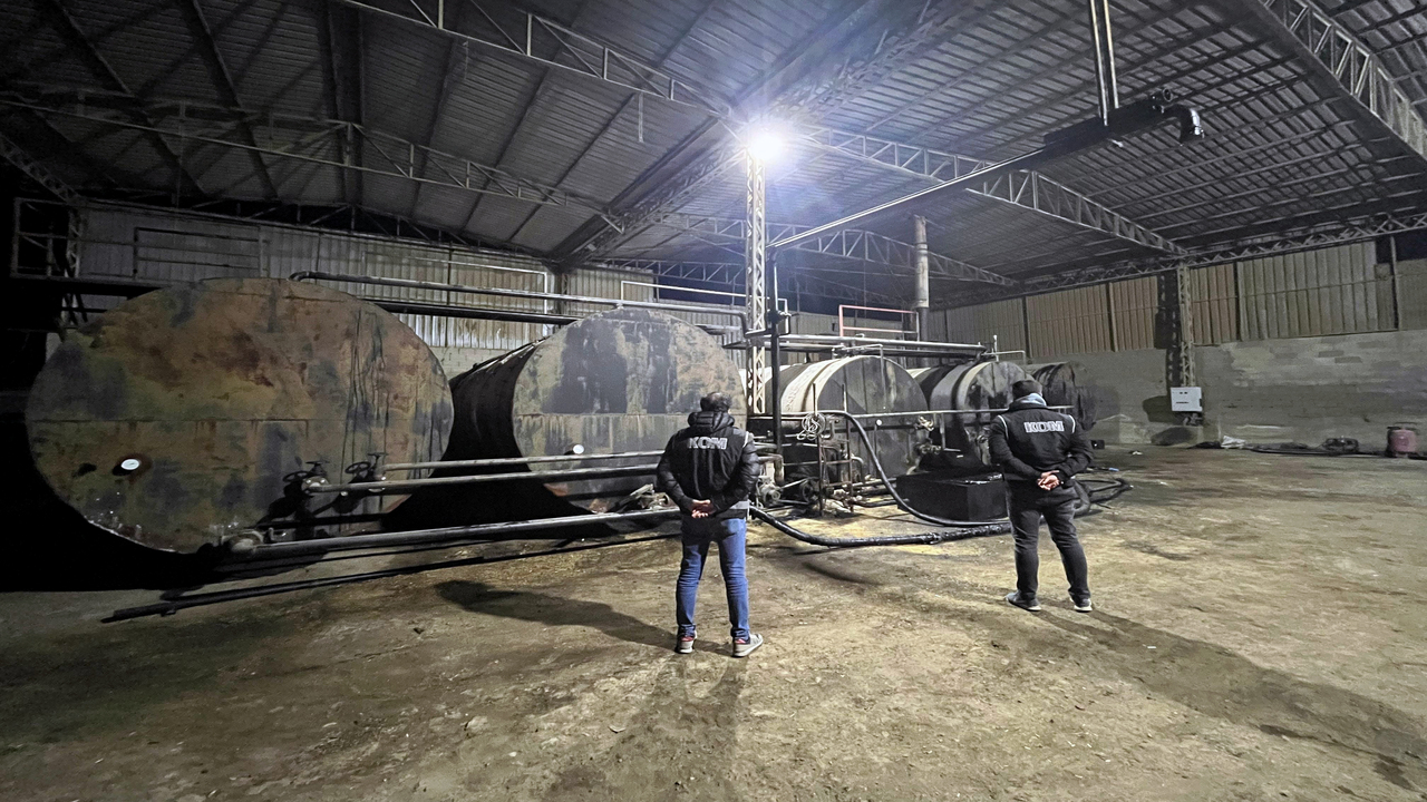 Foto - Deposunda 7 milyon lira değerinde sahte akaryakıt bulundu! Verdiği cevap şoke etti