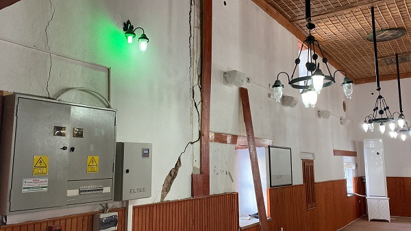 Foto - Deprem Aksaray’da da hissedildi! 500 yıllık cami bu hale geldi
