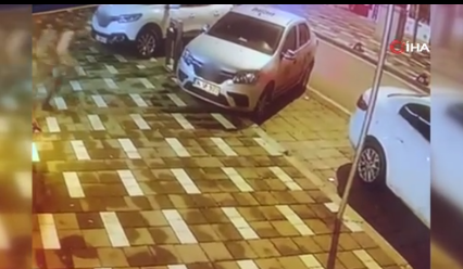 Foto - Deprem anında hiç yapmaması gereken şeyi yaptı! 