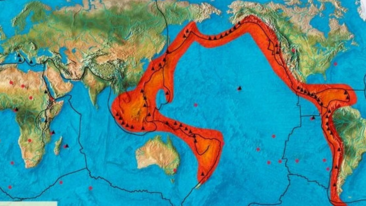Foto - Deprem araştırması sırasında dehşete düşüren keşif! Orası sessiz sedasız parçalanmaya başlamış