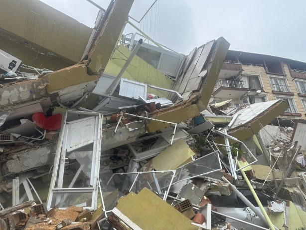 Foto - Deprem bahane para şahane! CHP’li belediye Halk TV’yi böyle fonlamış