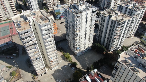 Foto - Deprem bitti ekmek mücadelesi başladı | Canlarını böyle hiçe sayıyorlar! 