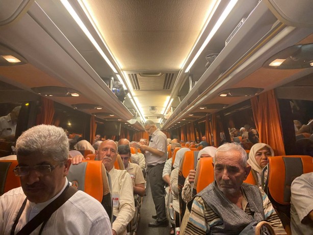 Foto - Deprem bölgesi Osmaniye’de hac kafilesi dualarla uğurlandı