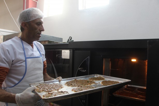 Foto - Deprem bölgesinde çölyak hastaları unutulmadı