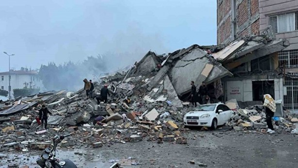 Foto - Deprem bölgesinde en zor görev: Cenazelerin kimlikleri nasıl belirleniyor?