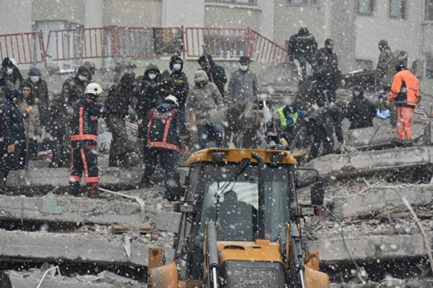 Foto - Deprem bölgesinde en zor görev: Cenazelerin kimlikleri nasıl belirleniyor?