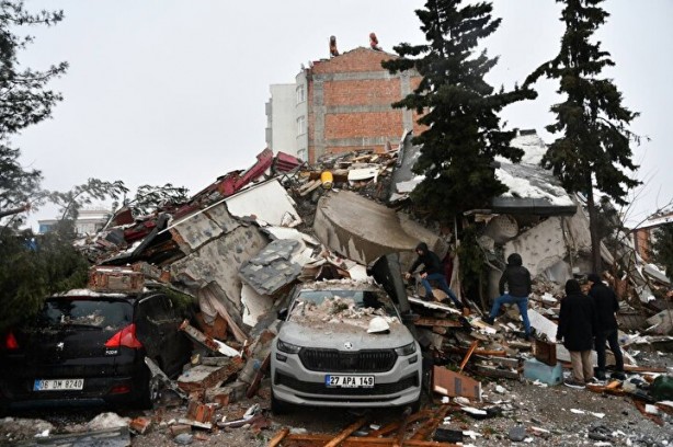 Foto - Deprem bölgesinde en zor görev: Cenazelerin kimlikleri nasıl belirleniyor?