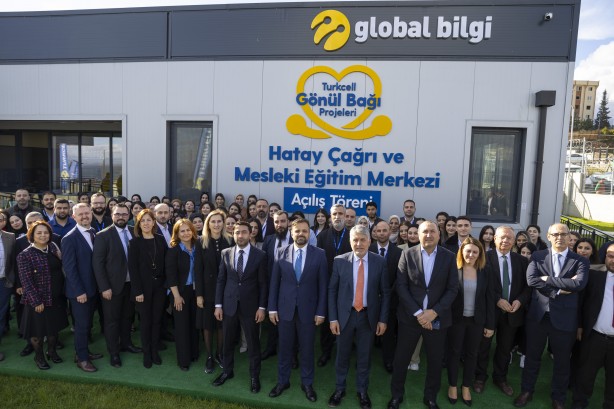 Deprem bölgesinde istihdama destek! Turkcell Hatay’da Çağrı ve Mesleki Eğitim Merkezi’ni açtı!
