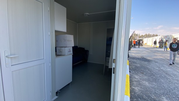 Foto - Deprem bölgesinde yaralar sarılıyor! Adıyaman’da 300 konteyner ailelere teslim ediliyor