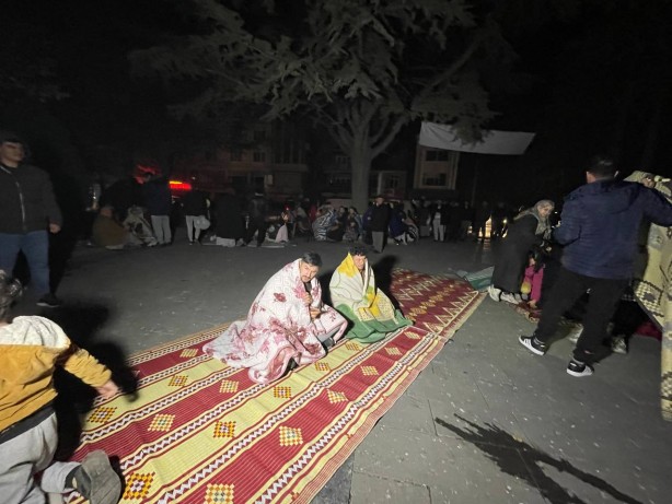 Foto - Deprem bölgesinden yeni görüntüler geldi