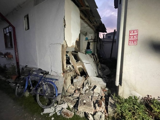 Foto - Deprem bölgesinden yeni görüntüler geldi