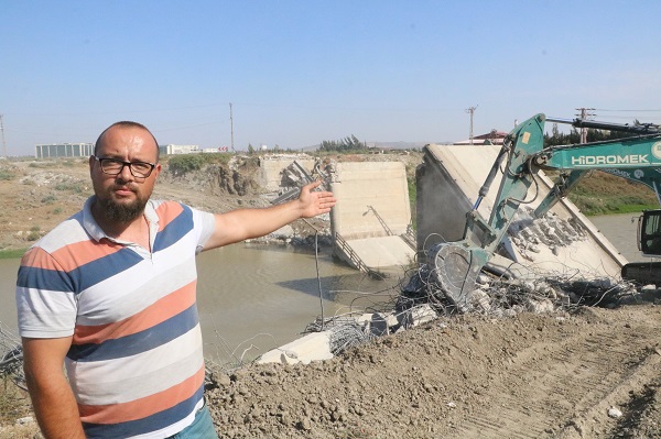 Foto - Deprem bu köprüyü domino taşı gibi yıktı!