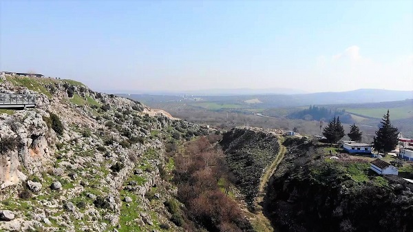 Foto - Deprem cam terasa zarar verdi mi? 