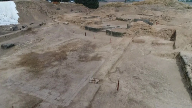 Foto - Deprem enkazından yüzlerce yıllık anlaşma çıktı! Anlaşma kime ait ve ne yazıyor? İşte şaşırtan gelişme