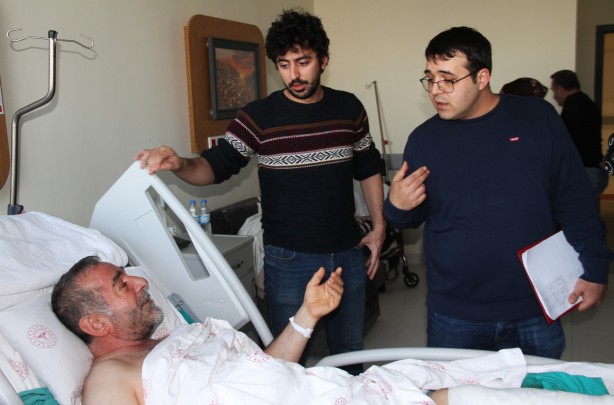 Foto - Deprem esnasında balkondan savrulan cep telefonu 4 kişiyi hayata bağladı!