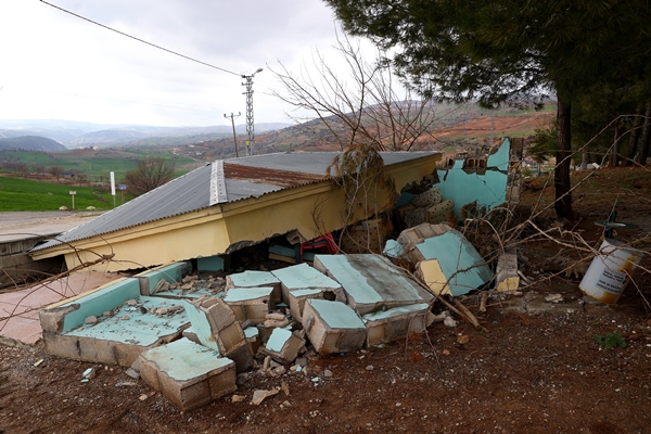 Foto - Deprem felaketi mezarlıkları da vurdu