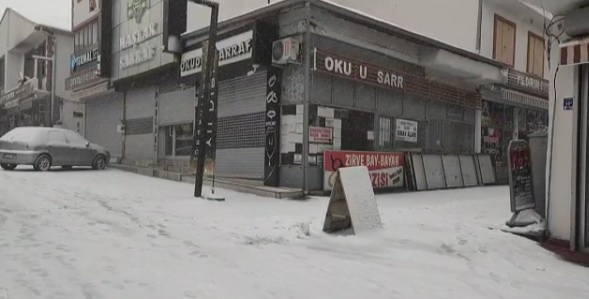 Foto - Deprem Kayseri'yi vurdu! Bir ilçe sessizliğe büründü
