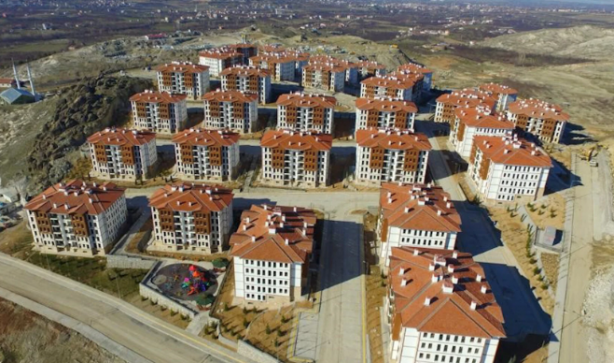 Foto - Deprem konutları 193 gün sonra teslim edilecek