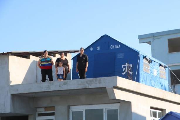 Foto - Deprem korkusu öyle bir şey yaptırdı ki... Gören inanamıyor bir daha bakıyor