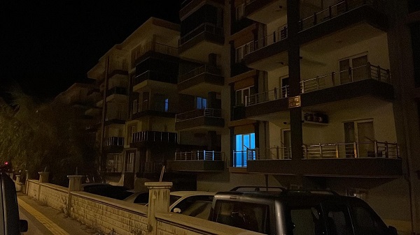 Foto - Deprem paniğiyle vatandaşlar sokaklarda sabahladı!
