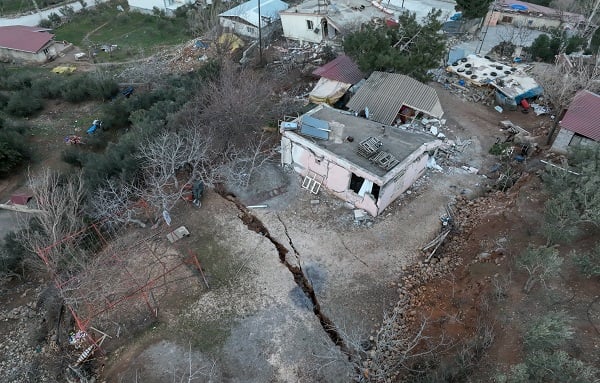 Foto - Deprem siloları hasar gördü
