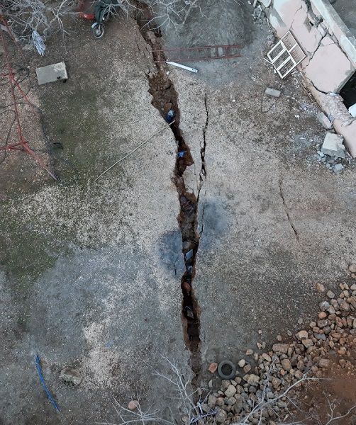 Foto - Deprem siloları hasar gördü