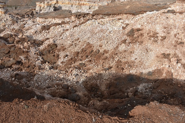 Foto - Deprem sırasında oluştu! Devasa yarık havadan görüntülendi