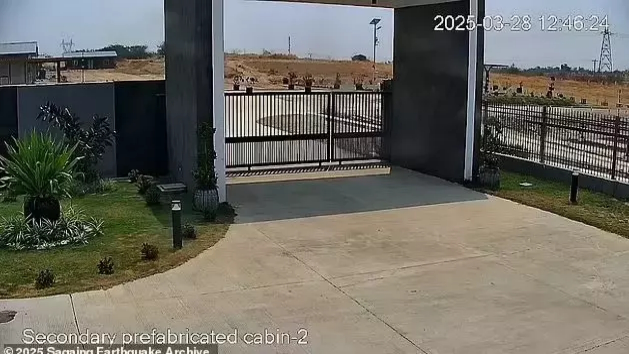 Deprem sırasında yüzeydeki yarılma anı ilk defa görüntülendi! İşte o şaşırtan anlar