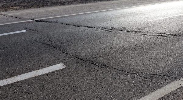 Foto - Deprem sonrası Aksaray'da yol ve araziler yarıldı